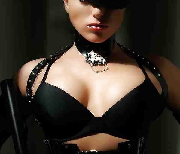 I want to show you an unforgettable Dominatrix Live Chat